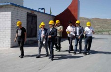 白銀市組織部檢查小組蒞臨金龍公司做指導(dǎo)工作