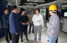 白銀市委書記蘇君來我公司調(diào)研指導(dǎo)企業(yè)經(jīng)濟(jì)運(yùn)行