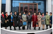 甘肅省女企業(yè)家聯(lián)合會(huì)蒞臨金龍公司參觀考察